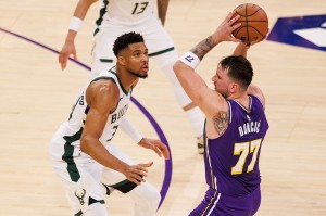 小金体育官方网站-NBA截止日汇总！字母哥留队，祖巴茨加盟步行者，湖人计划曝光